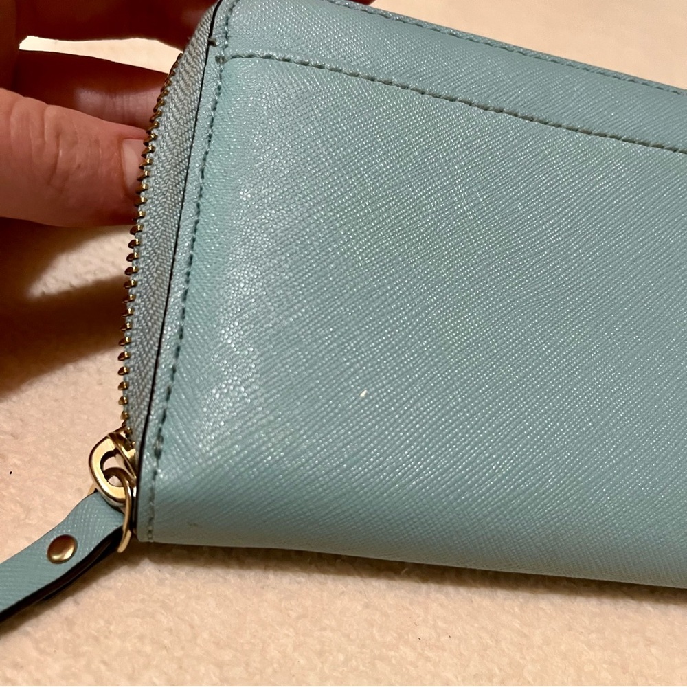 Kate Spade Zipper Wallet - Picture 6 of 8